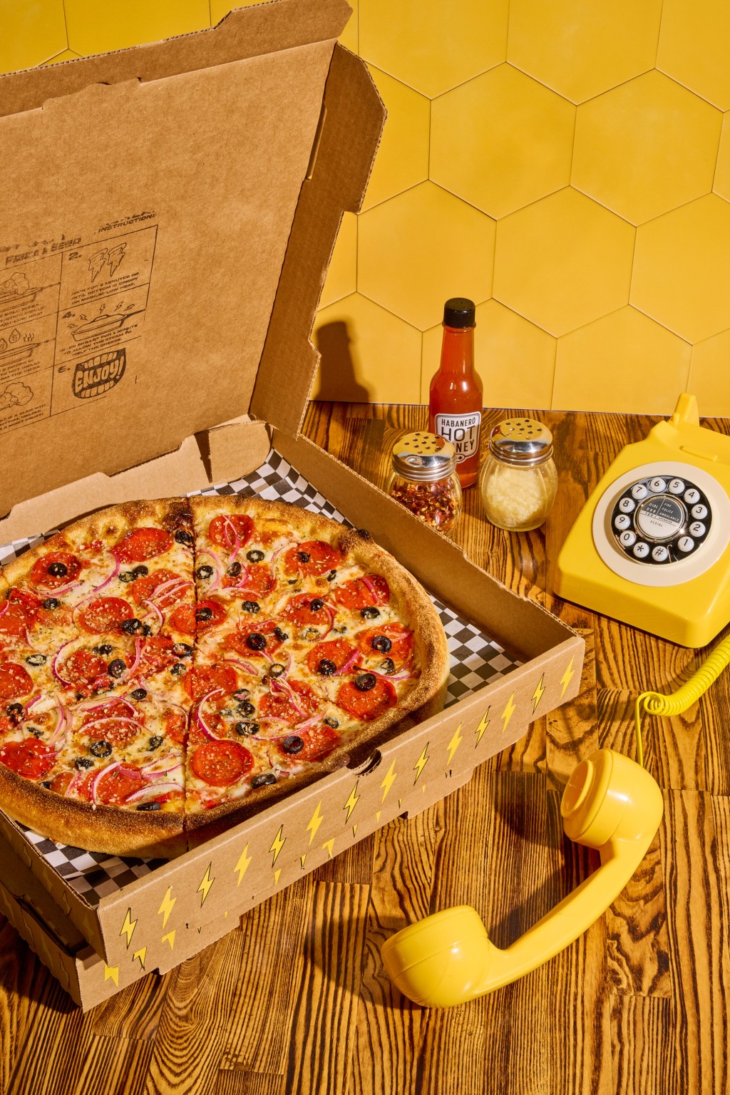 Fat Lip vs. Big Pizza Chains in Corona, CA | Scratch-Made